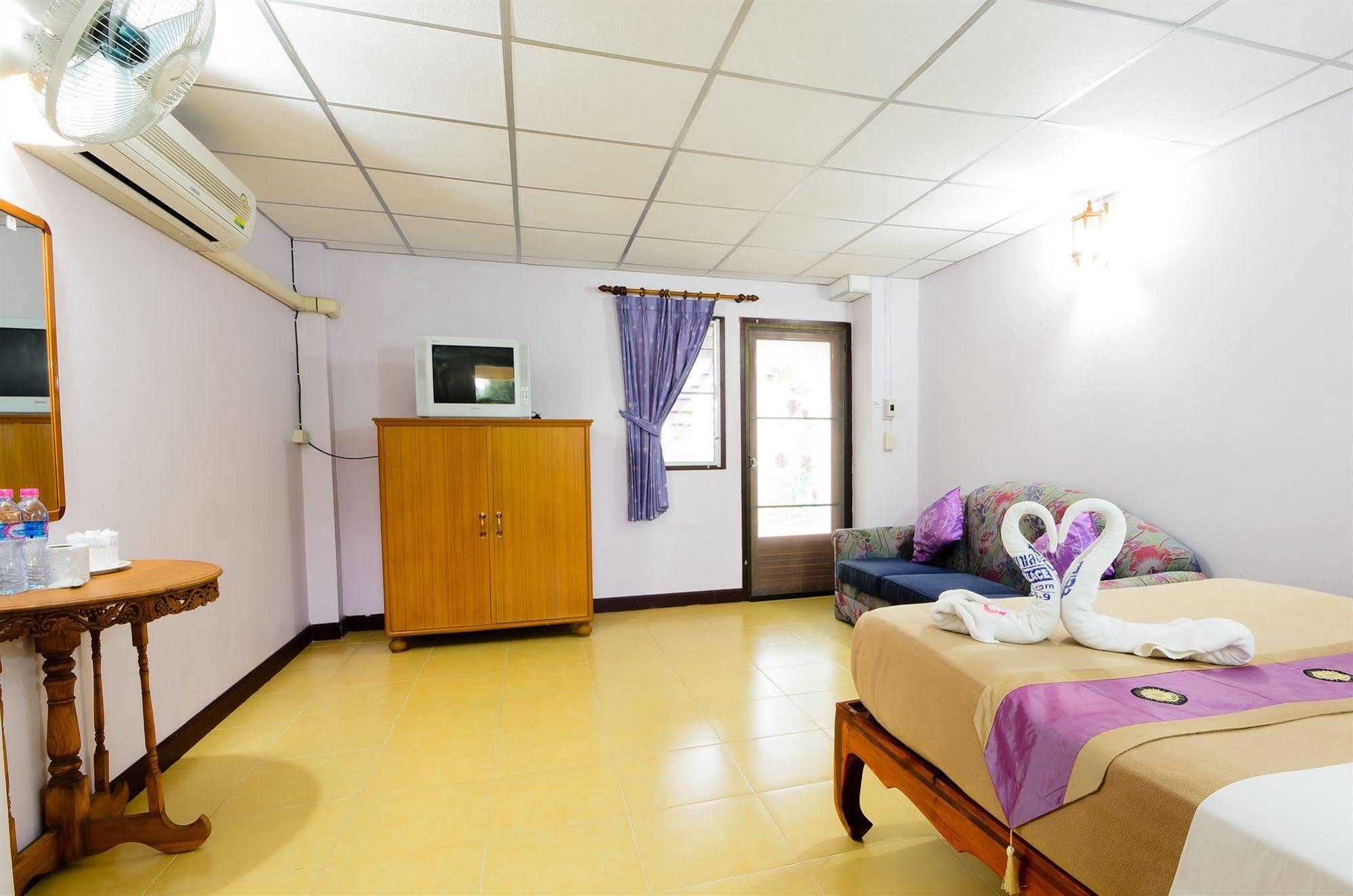 Sananwan Beach B&B Bang Saphan Noi Eksteriør bilde