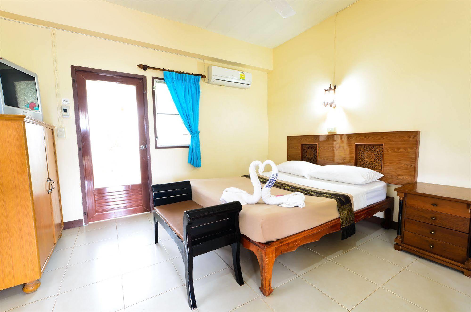 Sananwan Beach B&B Bang Saphan Noi Eksteriør bilde