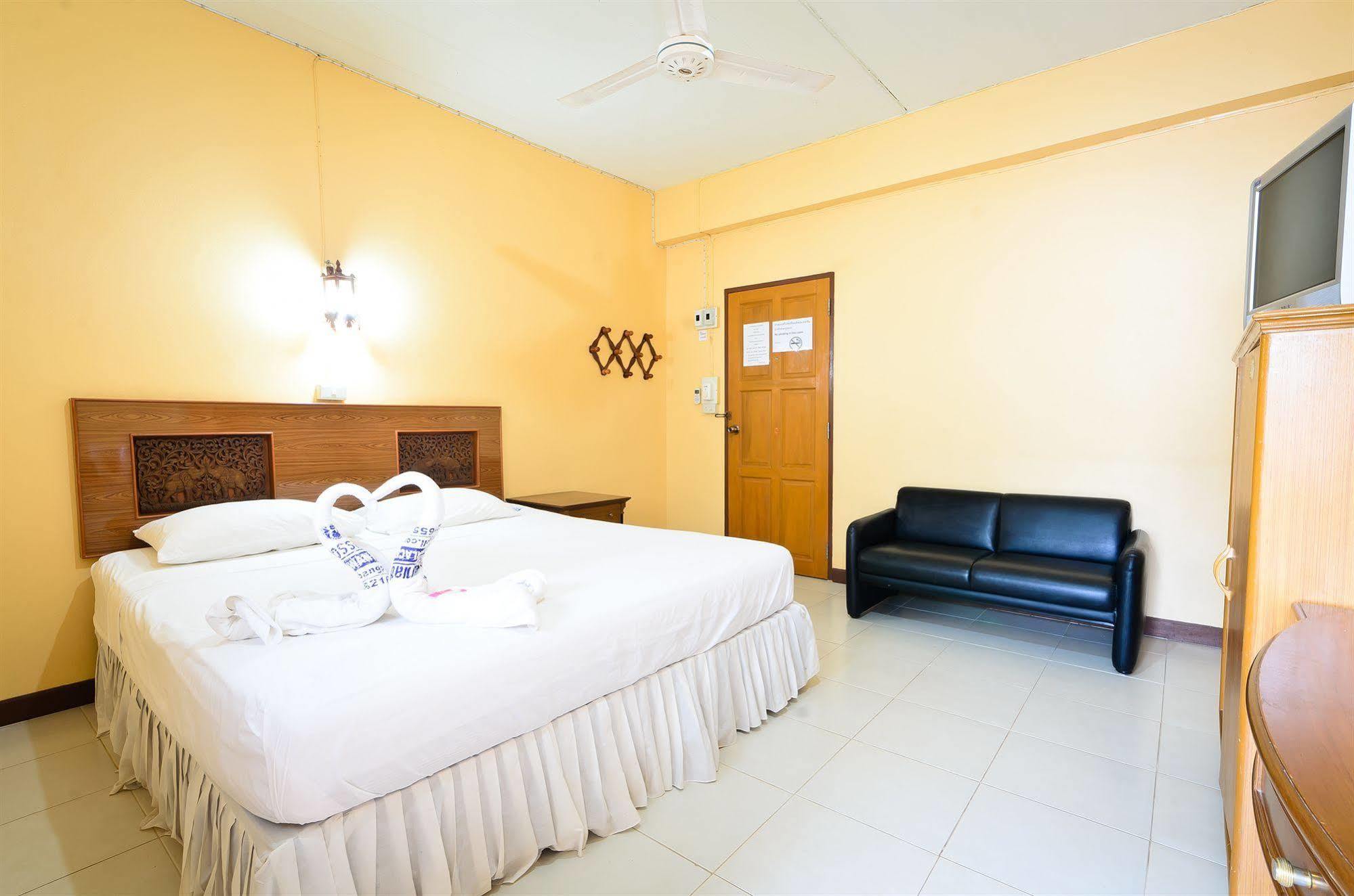 Sananwan Beach B&B Bang Saphan Noi Eksteriør bilde