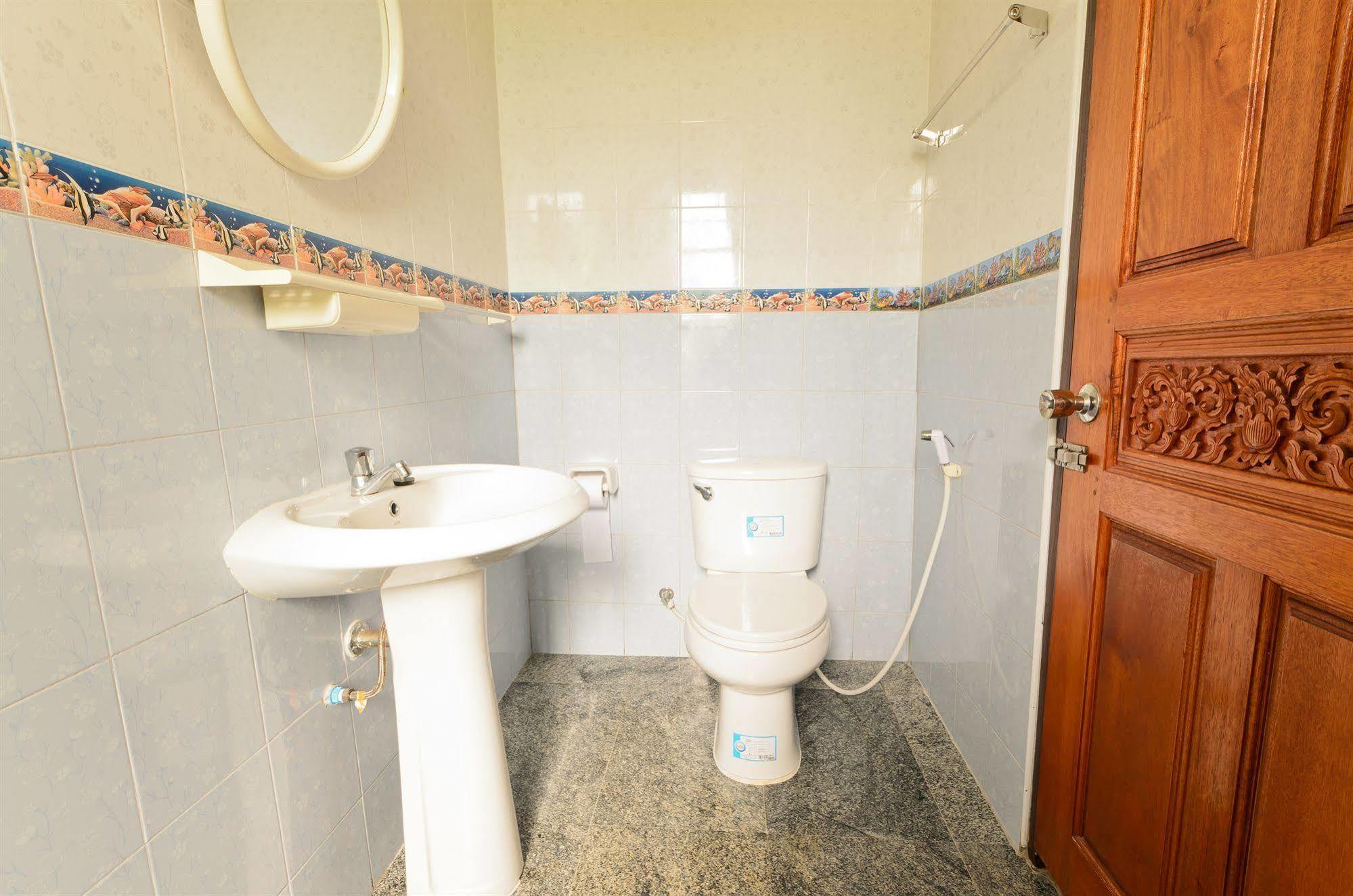 Sananwan Beach B&B Bang Saphan Noi Eksteriør bilde