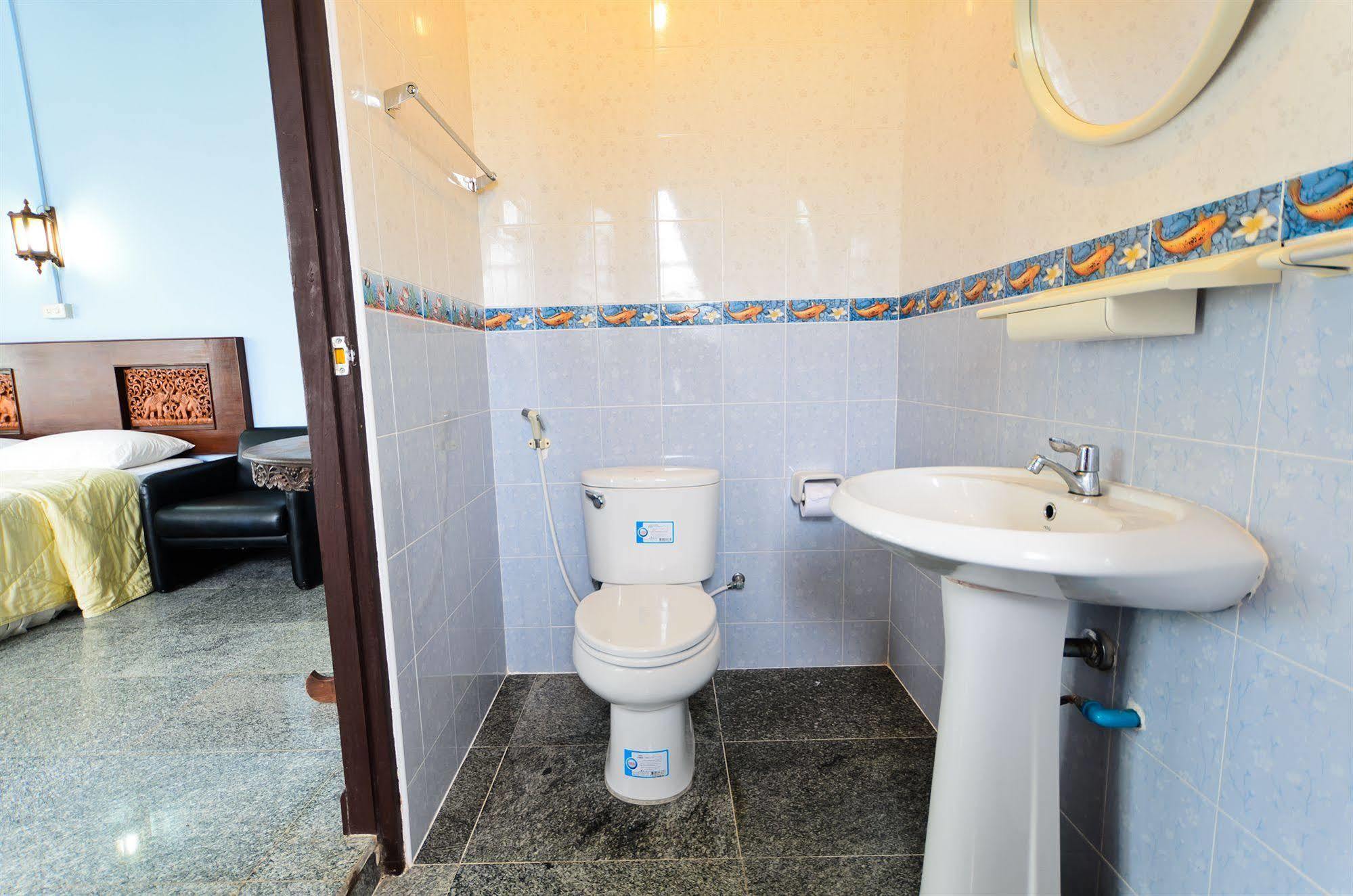 Sananwan Beach B&B Bang Saphan Noi Eksteriør bilde