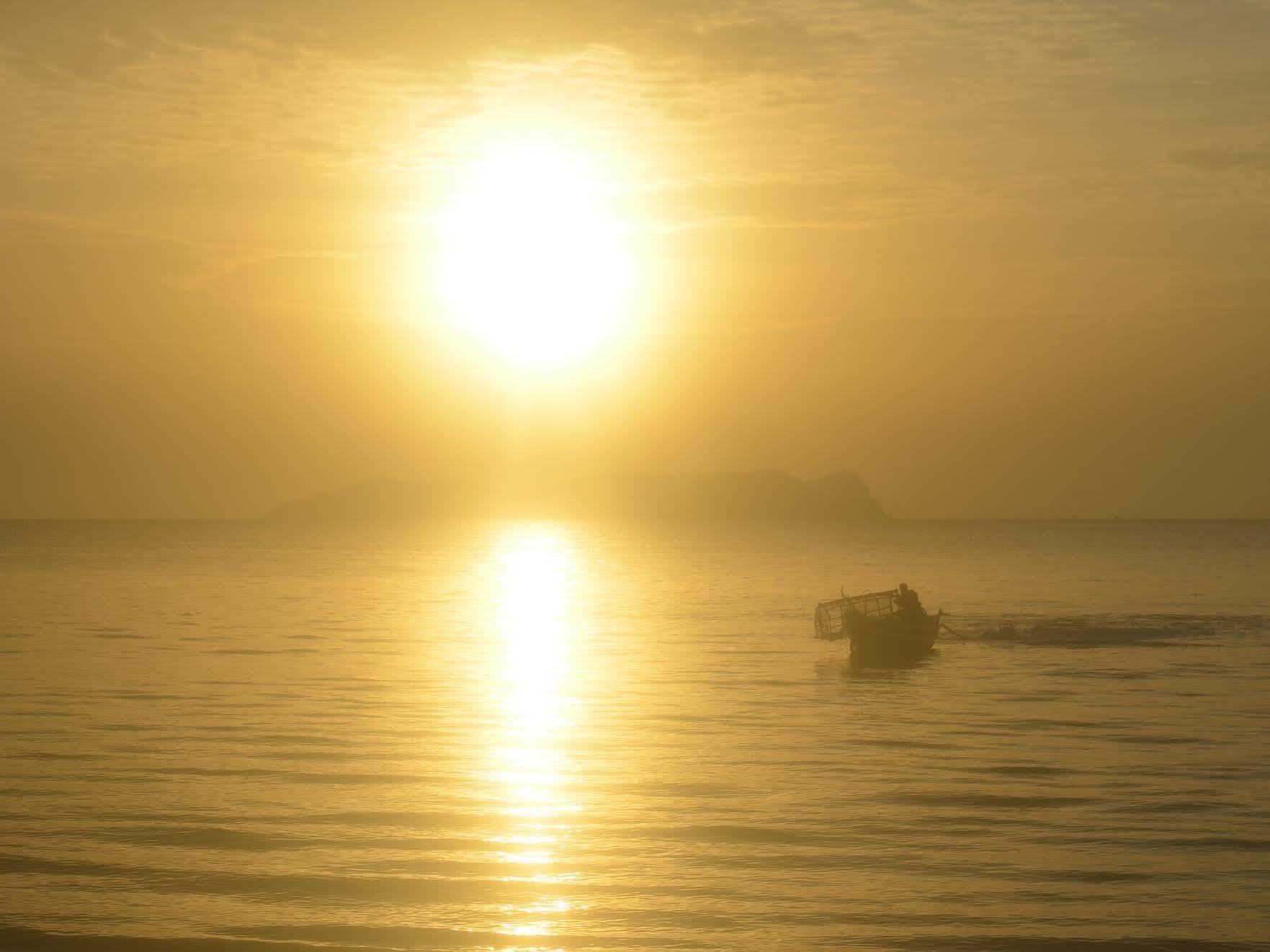 Sananwan Beach B&B Bang Saphan Noi Eksteriør bilde